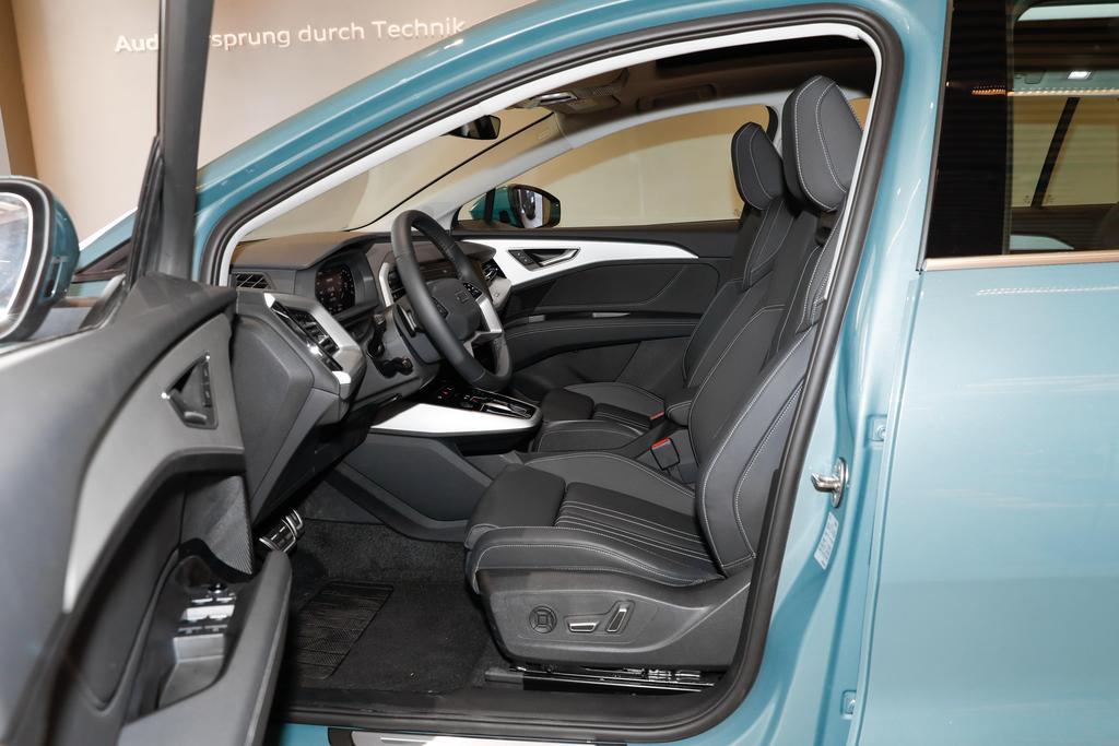 奥迪e-tron和q5e-tron区别,奥迪q5e-tron和etron哪个好