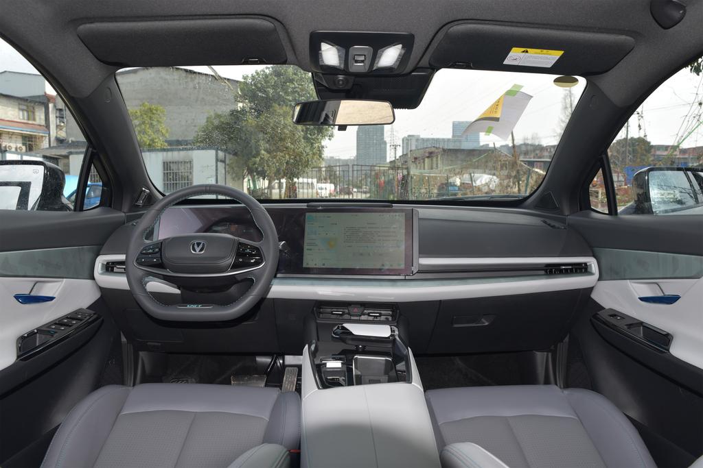 第二代长安uni-t值得买吗,长安第二代unit白色