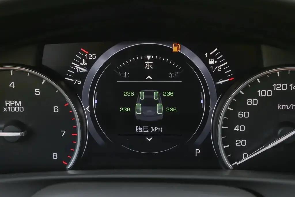 凯迪拉克ct6bose音响,凯迪拉克ct6流媒体后视镜