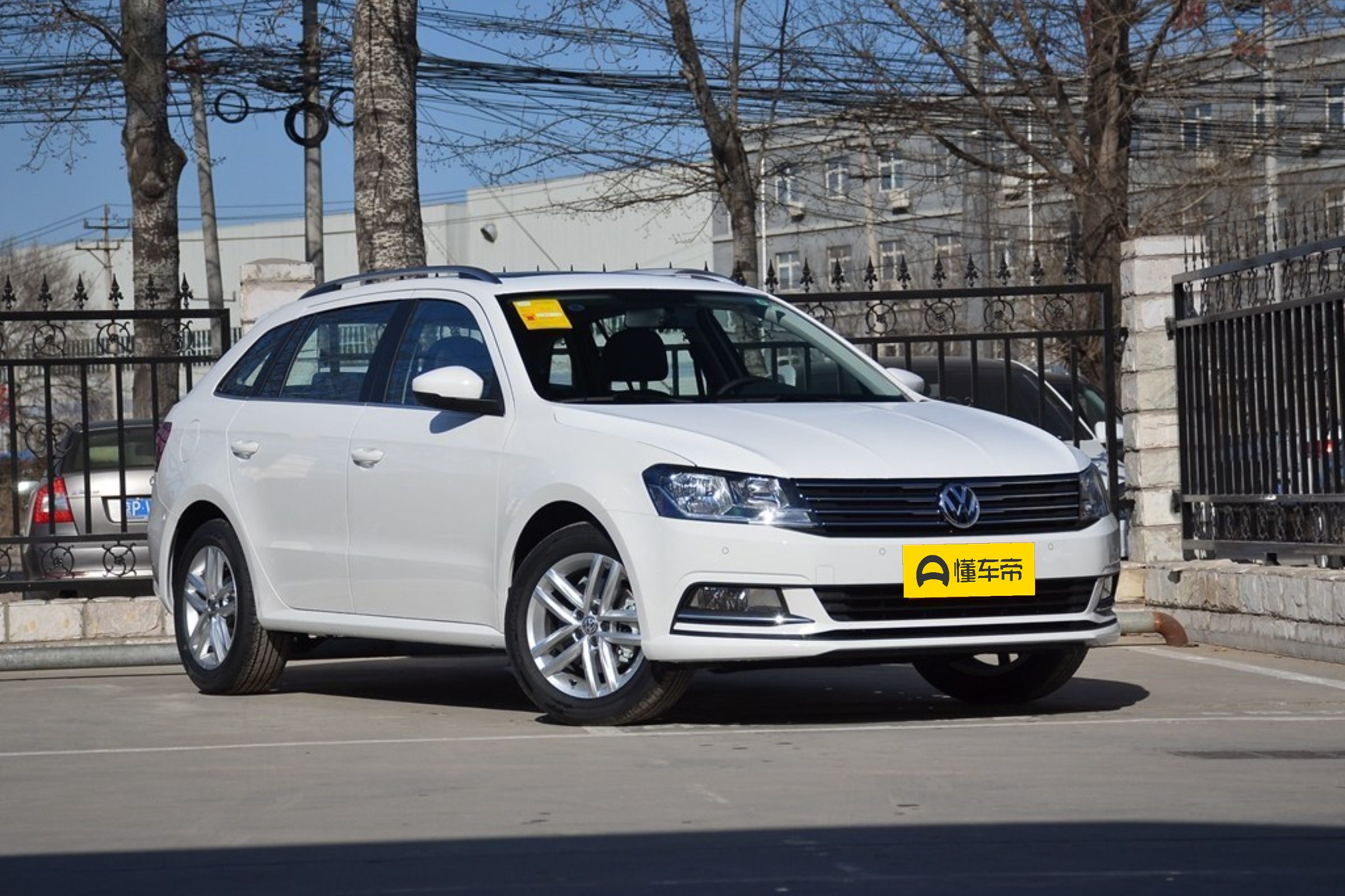 朗行车有什么好的功能,朗行高配和低配有什么区别