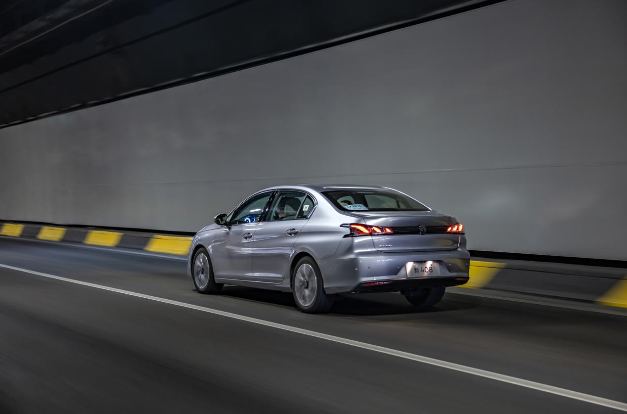 超长5年0息,超低3成首付,“家轿卷王”新408限时轻松贷!