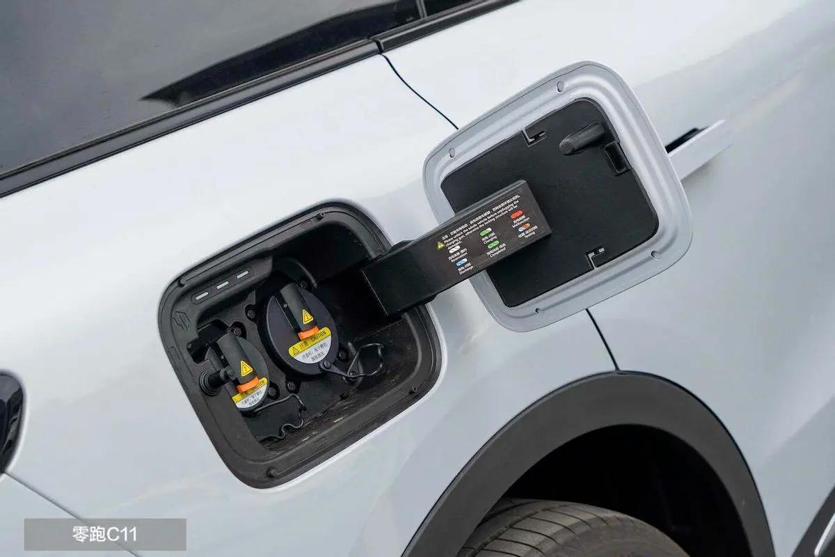 用电和用油的车每公里差多少钱,用油又用电的车好吗