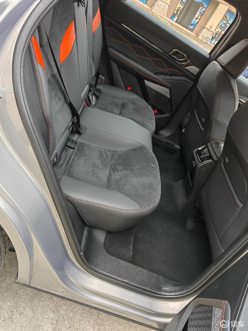 试驾｜我们在青城山遇见了“神兽”