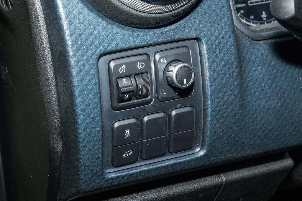 北京bj40新款2022款柴油版怎么样,bj40提车几天电池就没电