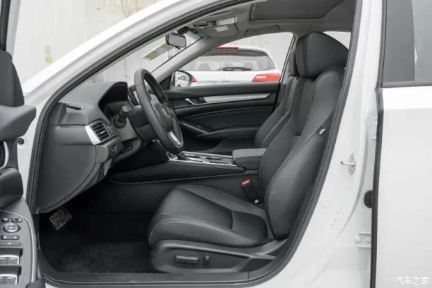 发动机舱进老鼠怎么办,发动机舱进老鼠了很臭该怎么办