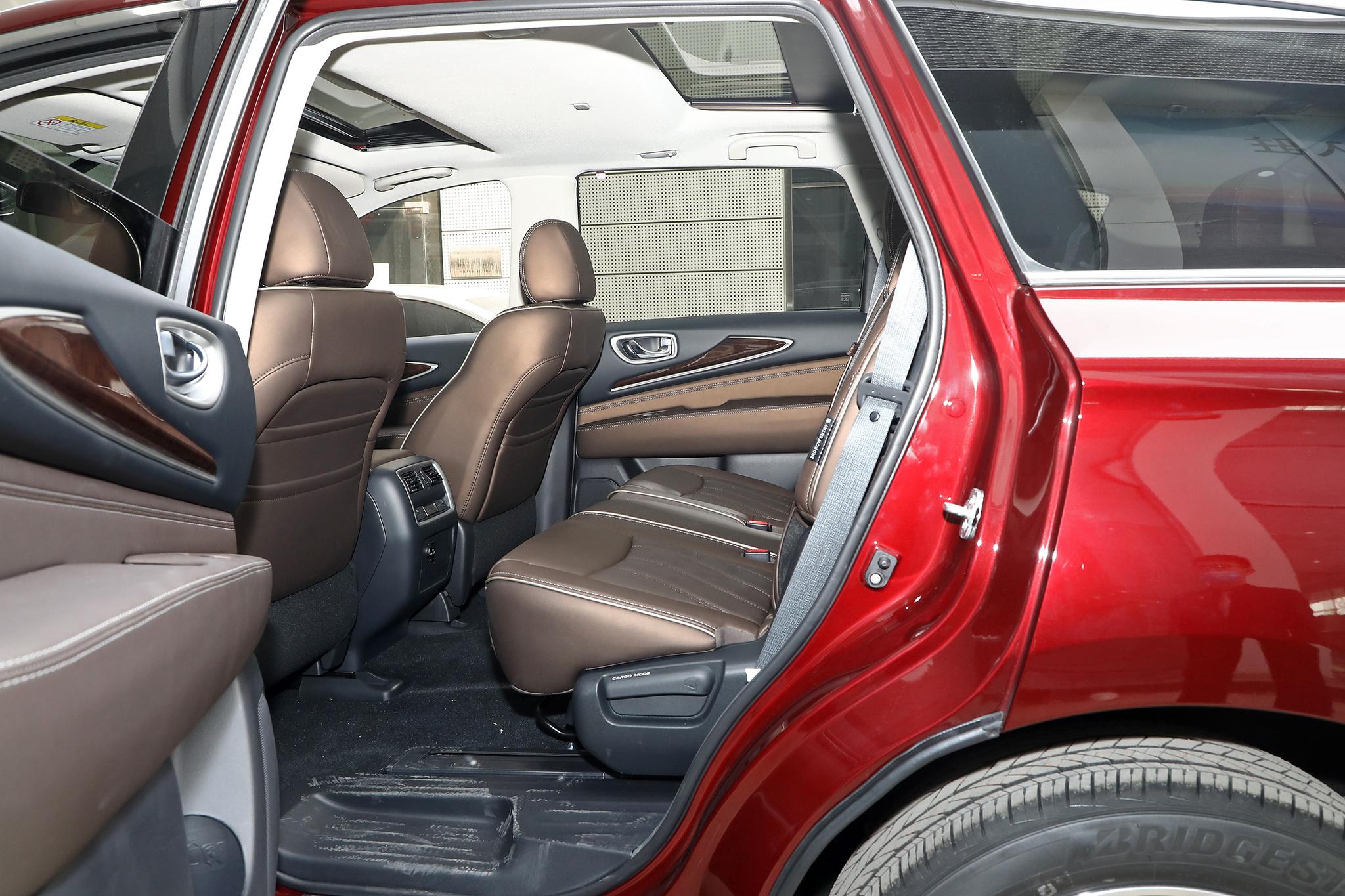 试驾最新款英菲尼迪qx60,英菲尼迪qx602022新款落地多少钱