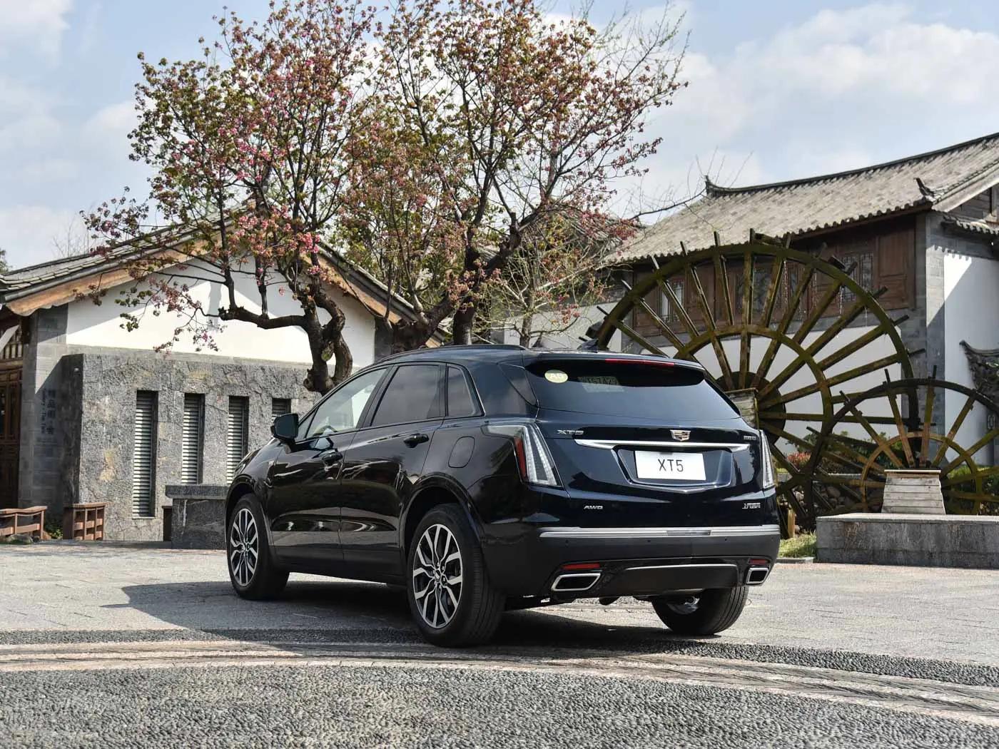 自适应巡航凯迪拉克xt4,凯迪拉克xt5黑武士闪亮登场