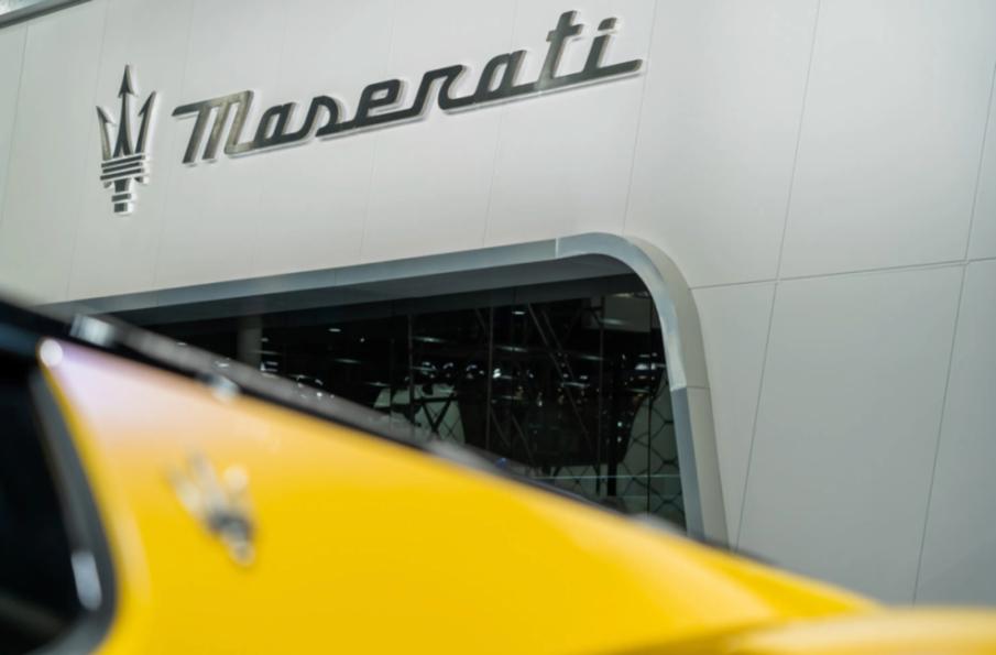 全新玛莎拉蒂suv实车到底有多豪华,玛莎拉蒂levante2022款suv