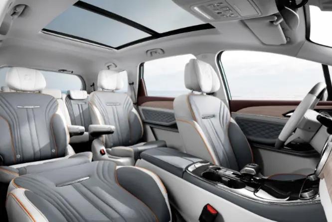 七座顶配豪华版风行游艇,中型mpv风行游艇多少钱