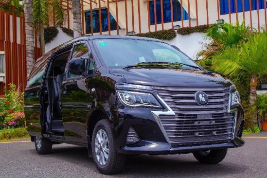 内外兼修动力强的豪华轿车,菱智m5大空间车