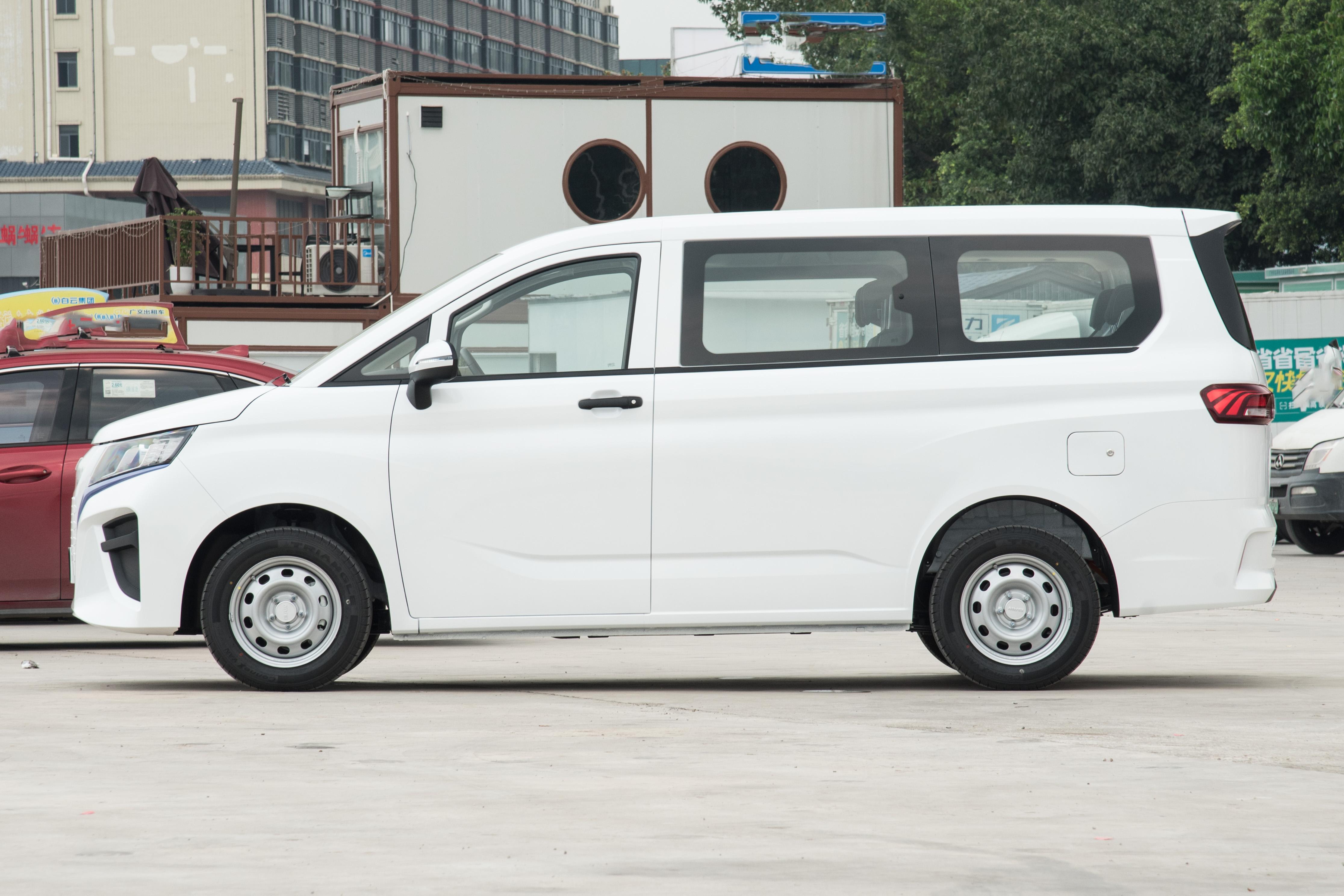 首付4万月供1800能买多少钱二手车,首付4万月供2000供3年有什么车