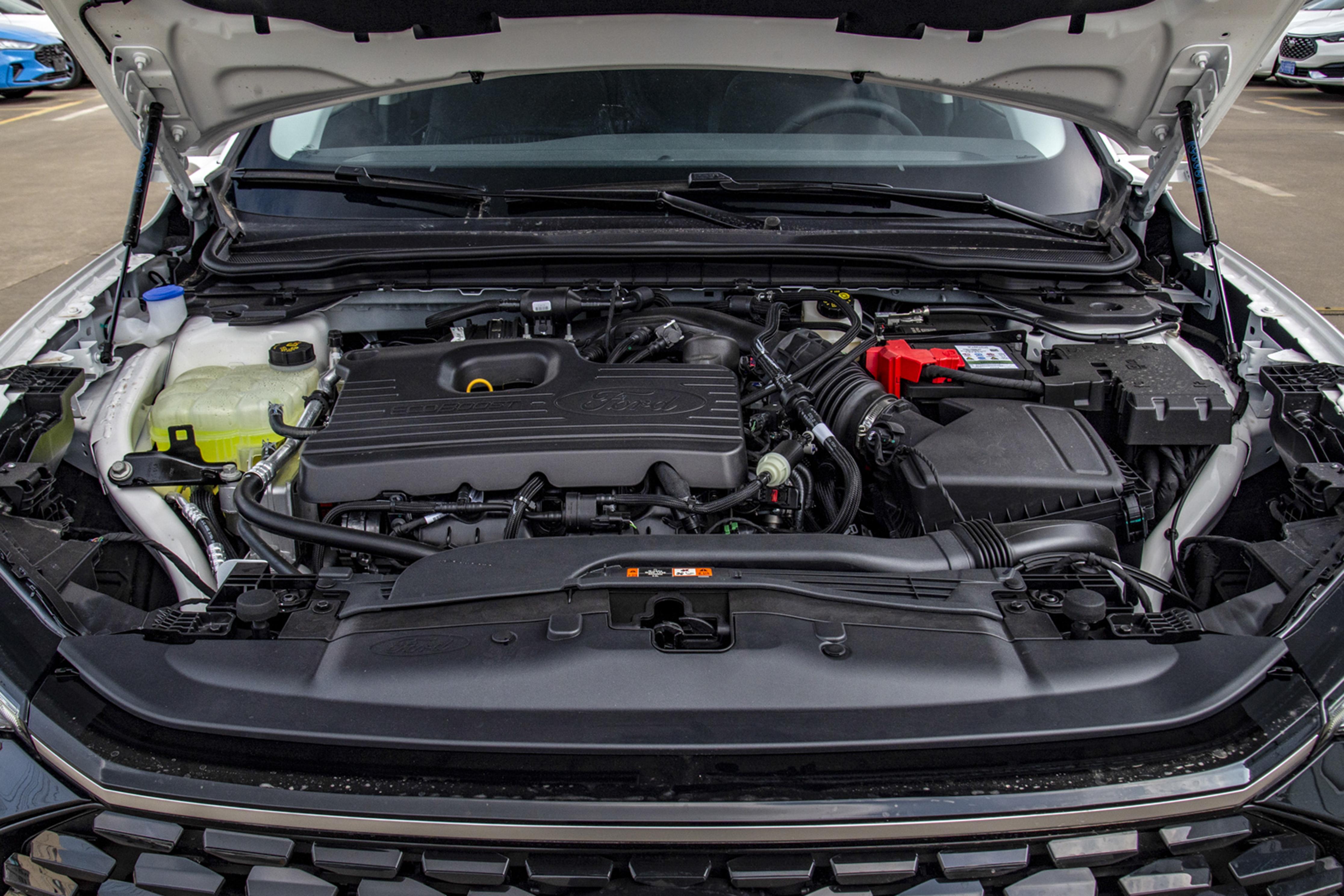 最好的b级车福特蒙迪欧,福特蒙迪欧2023款深度测评2.0t