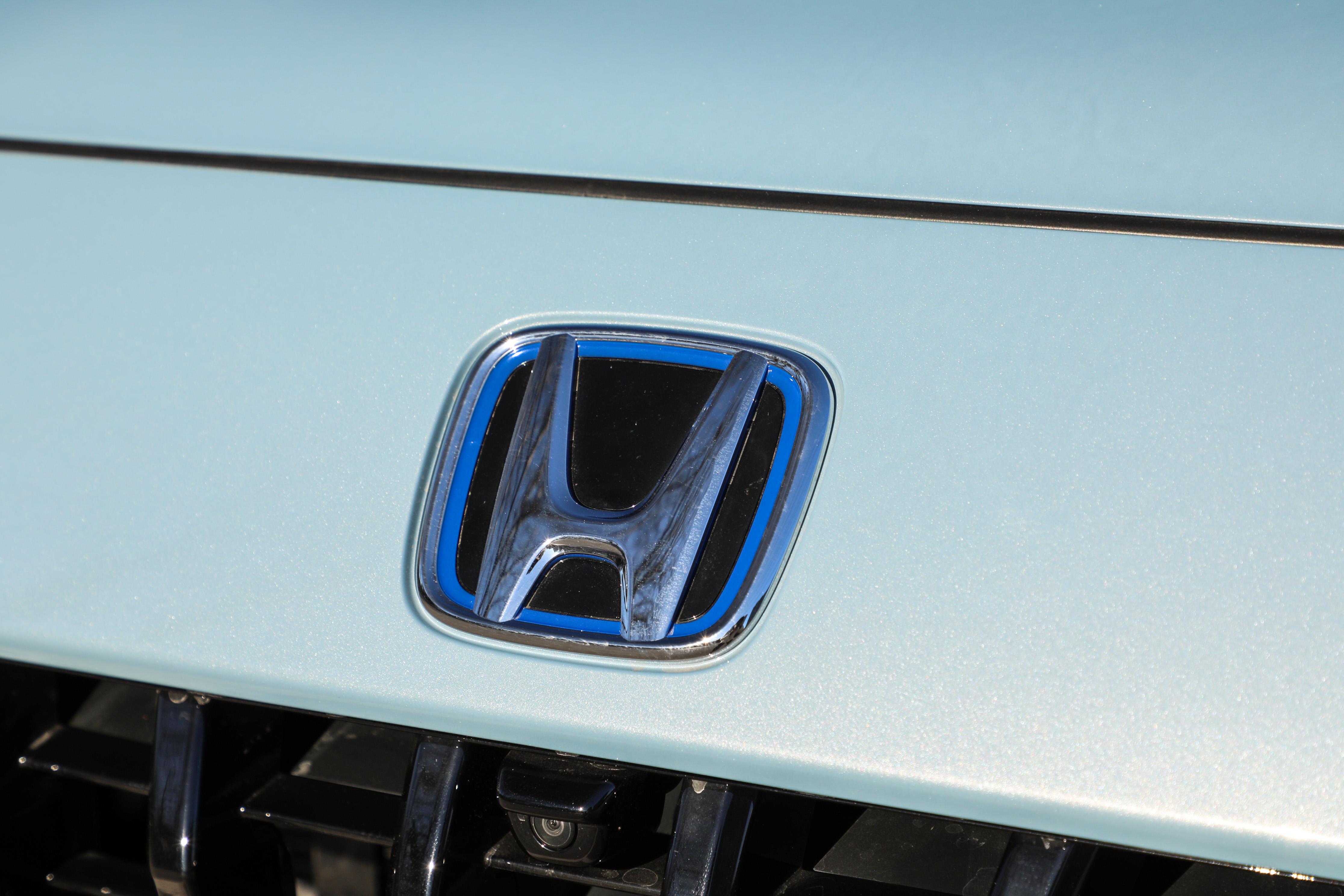 广汽本田致在精英版值不值得买,广本凌派混动真实测评