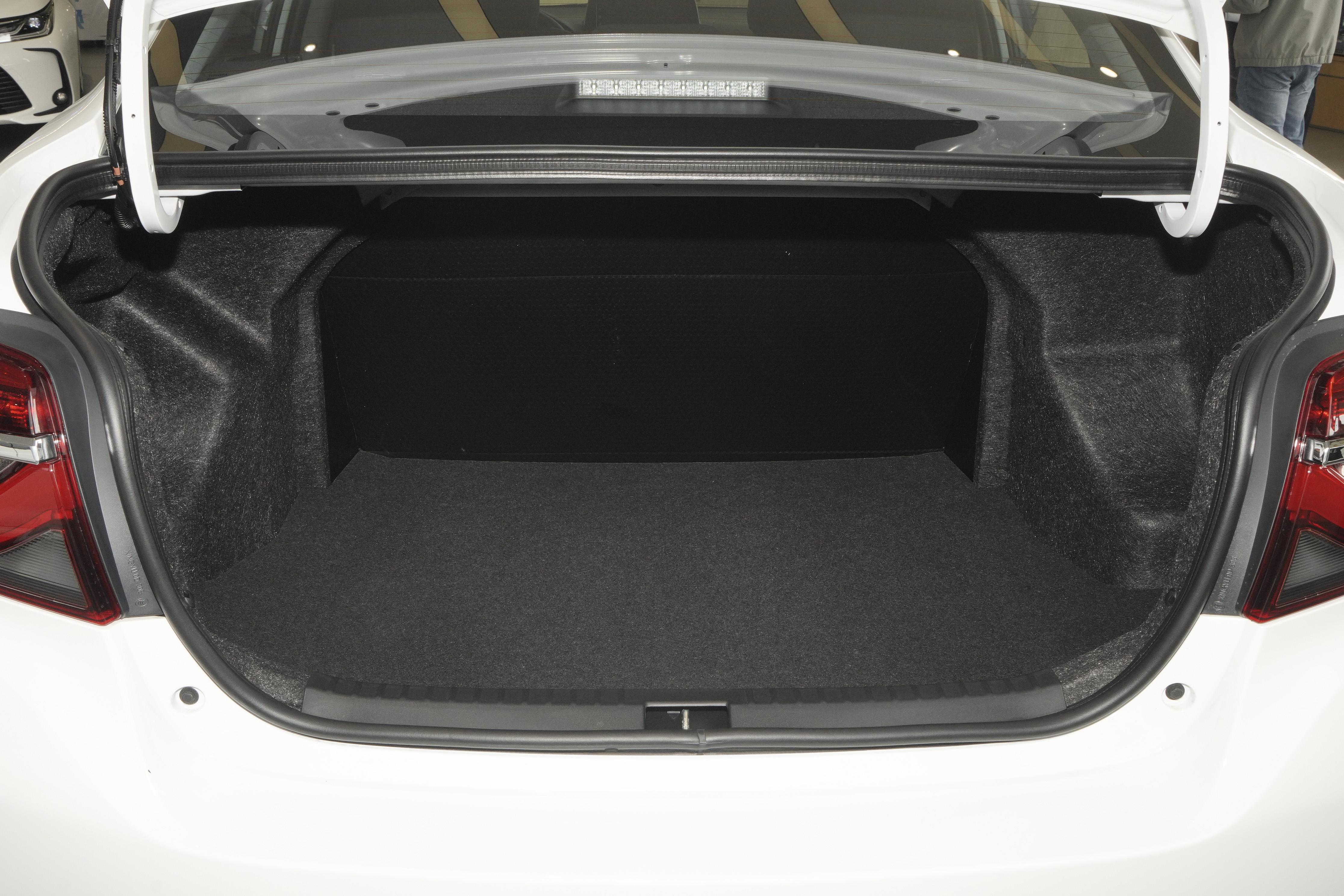 好开省油的十万左右的轿车,好开又省油的家用车