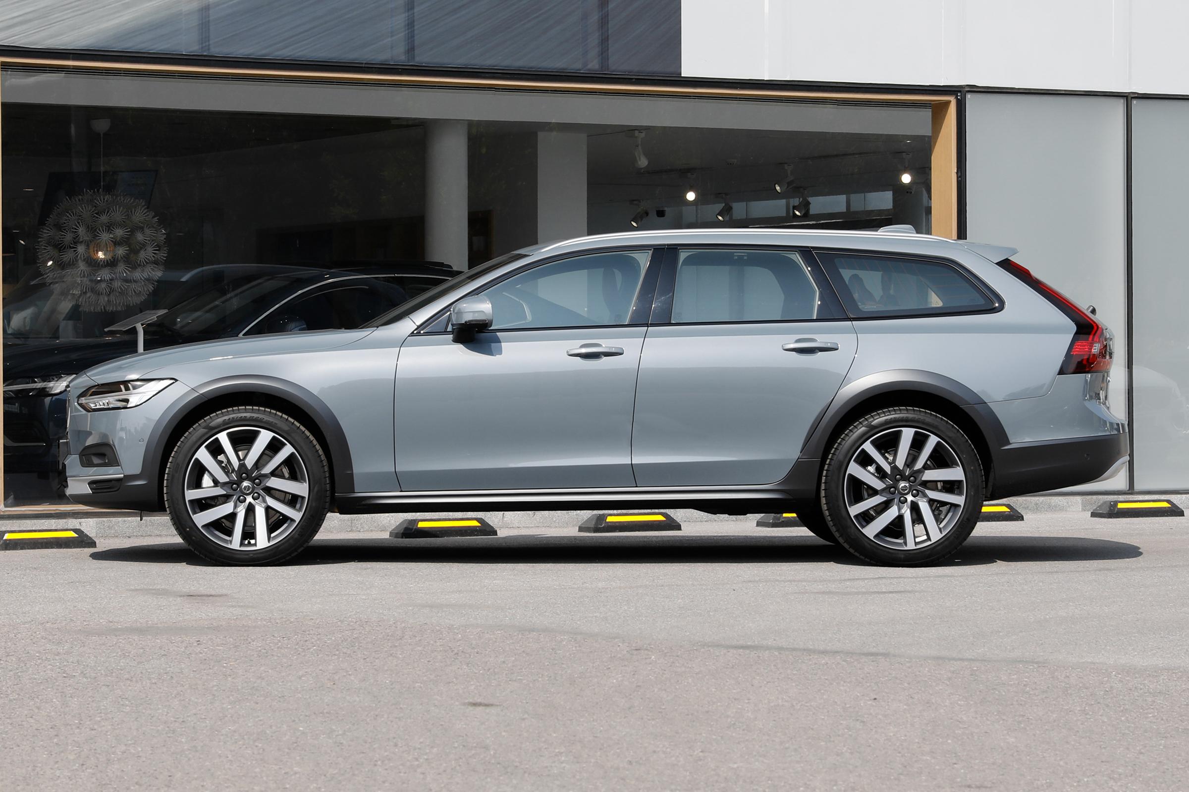 沃尔沃旅行车v90和奥迪a6旅行车,2018二手沃尔沃v90旅行车