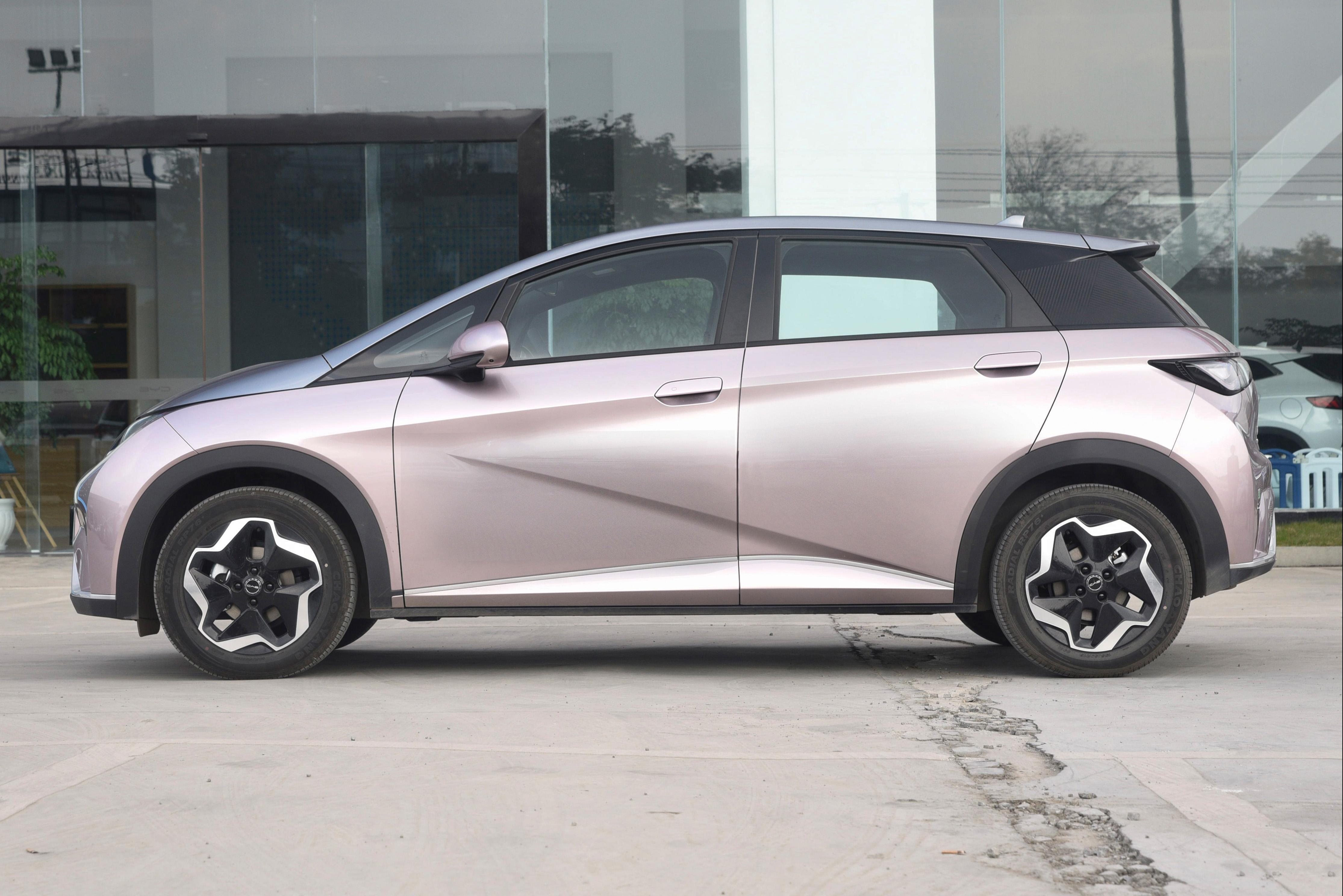 新年买什么纯电动汽车划算,预算15万元这两款纯电动车适合你