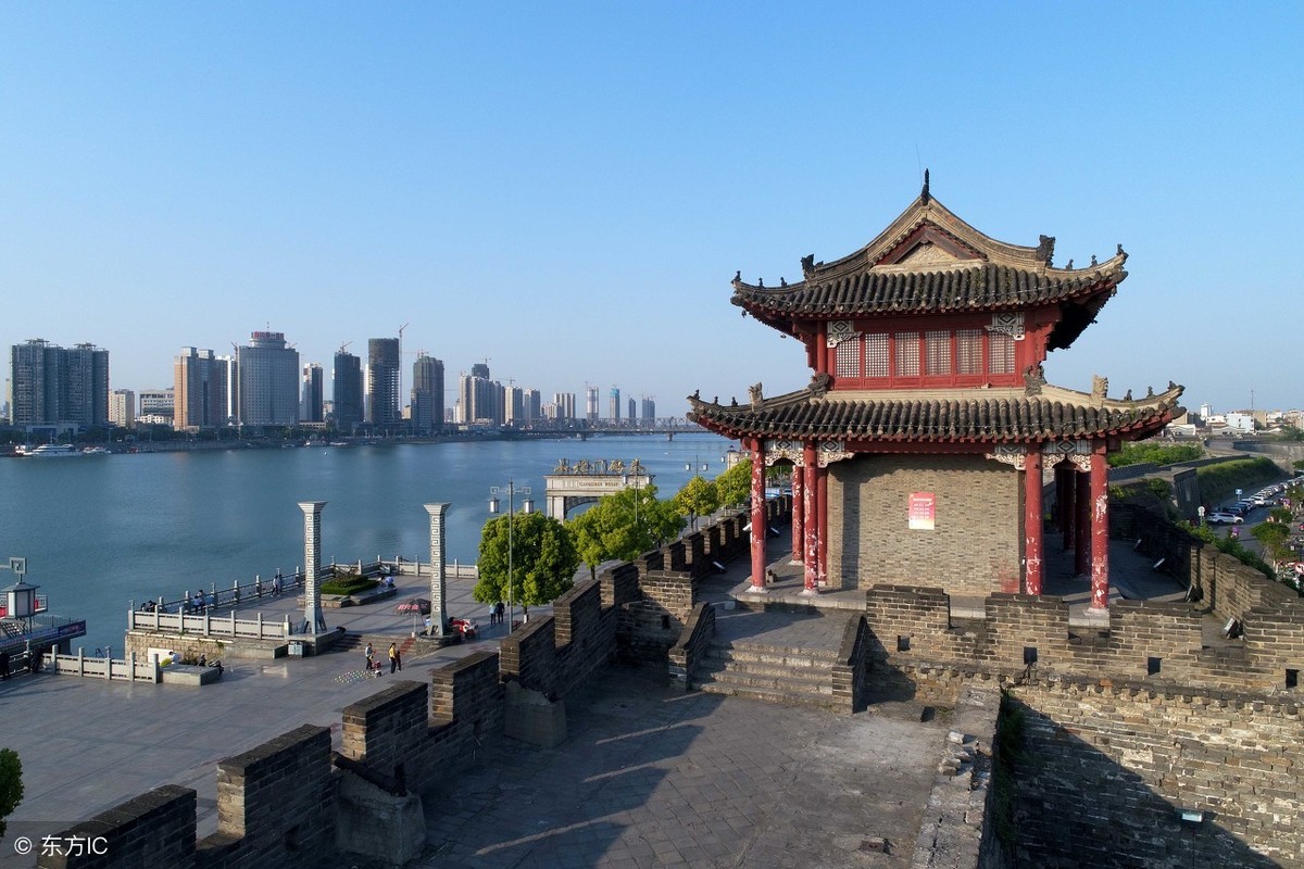 小说：当厄运来临时，别悲观失望，也不要逃避，该来的总会来