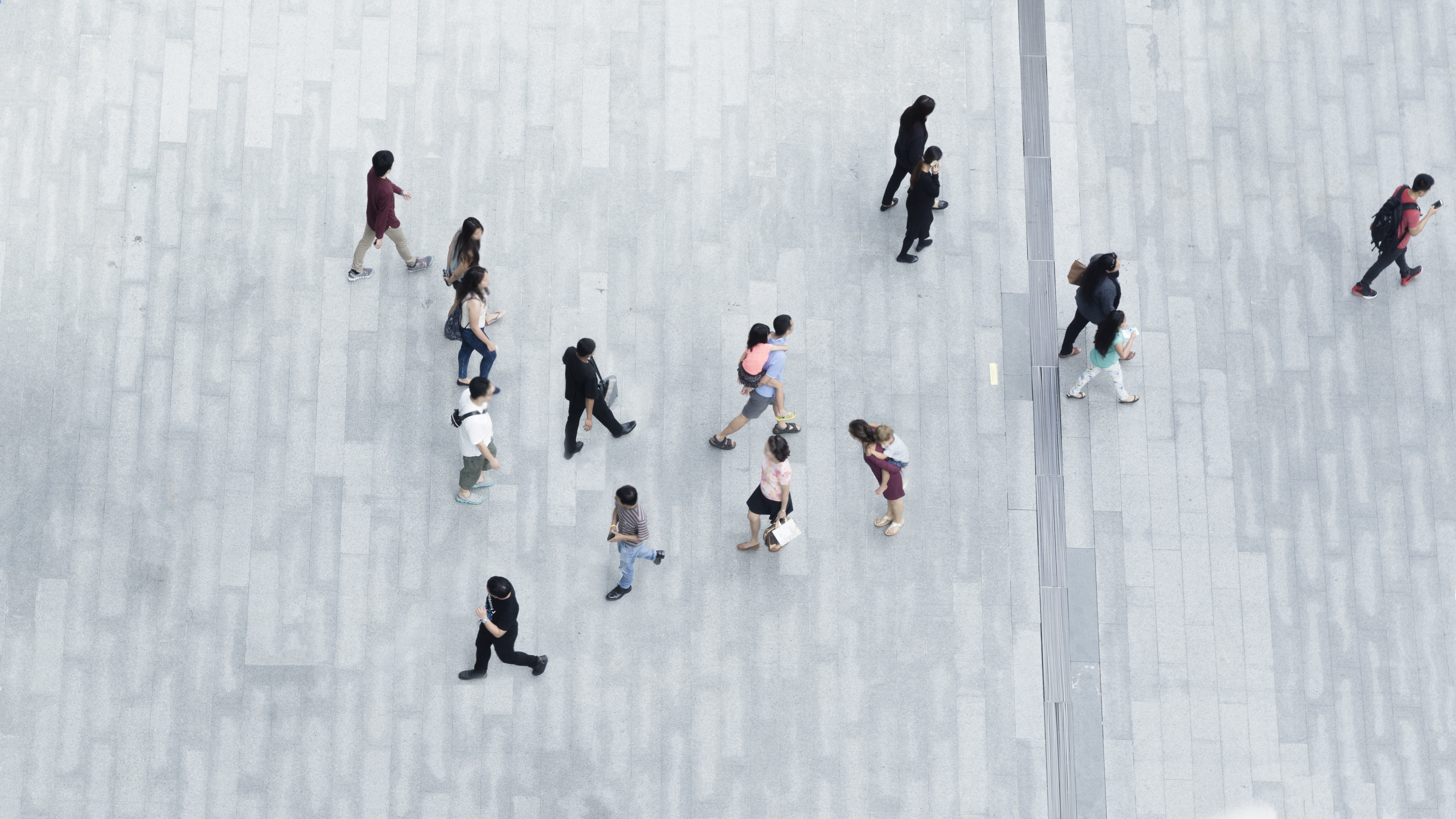 小说：小伙制作游戏被观众吐槽弱智，一番尝试后，众人却反被难住
