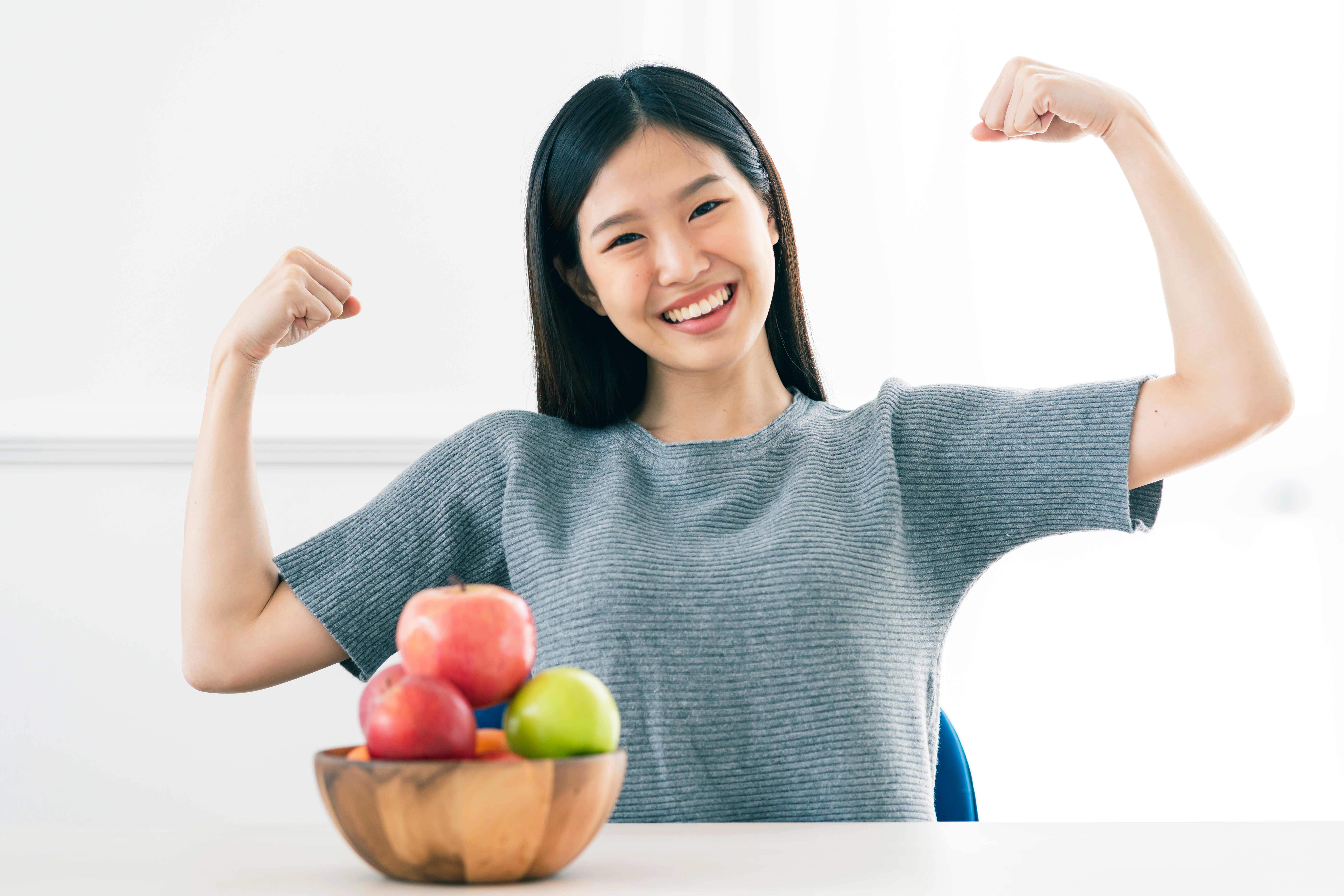 她对中医的执着，被老师称赞为最有雄心壮志的一个