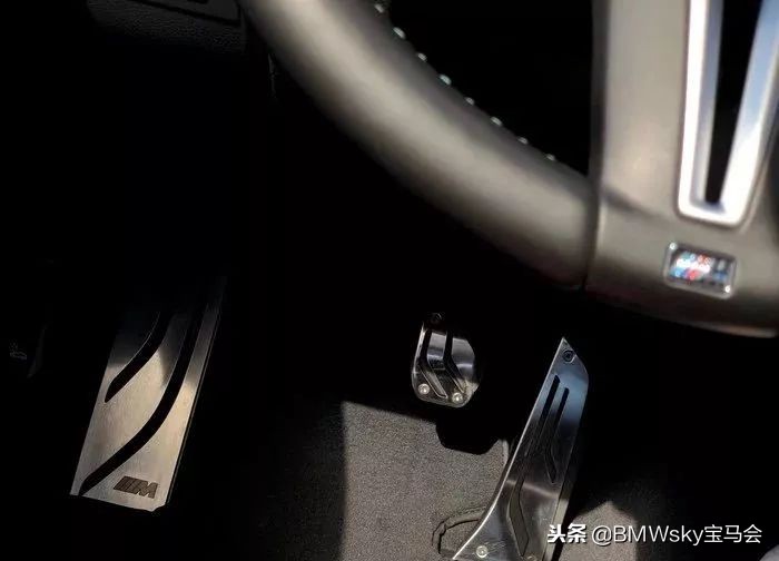 哪一台宝马适合改装m4,买bmw送什么礼品