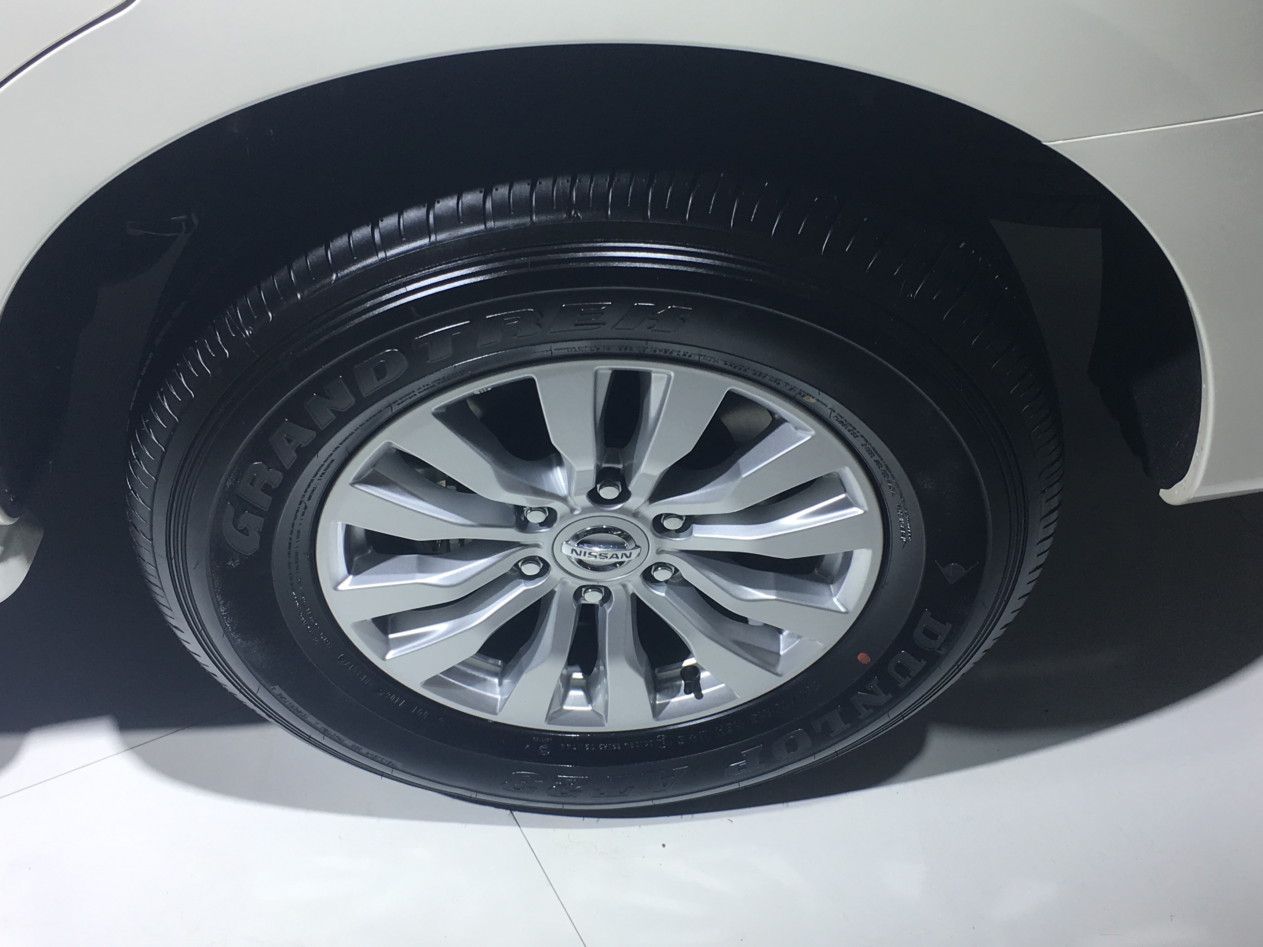 19款普拉多2700和途乐,价格超低普拉多