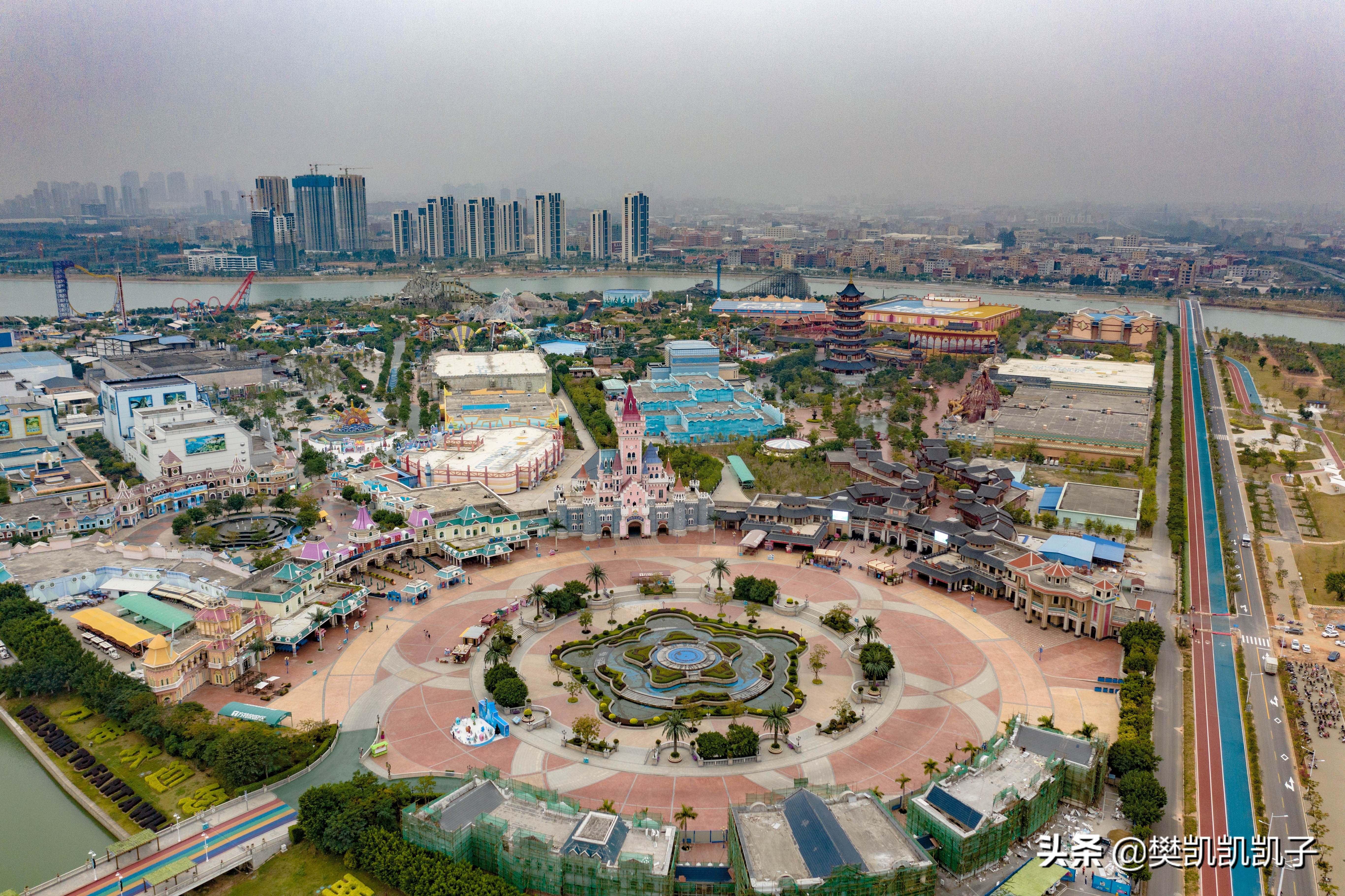 厦门方特冰雪节巡游几点,厦门方特圣诞节有飘雪吗