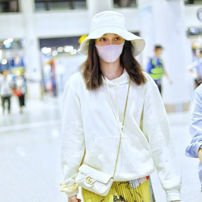 各种脸型适合戴什么帽子,根据脸型挑选帽子这样才不显脸大