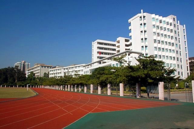 专科院校双子星,广轻工和深职院双子星