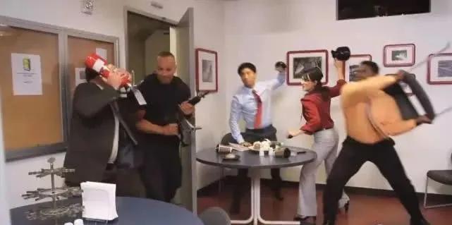 境外绑架勒索怎么办,海外遭抢劫怎么办