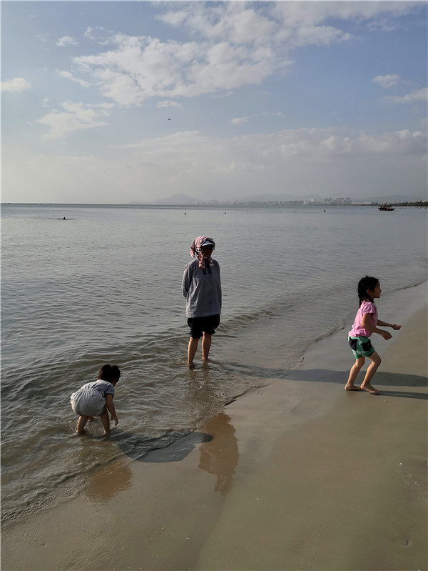 海南兰海美丽新海岸,海南8月风景