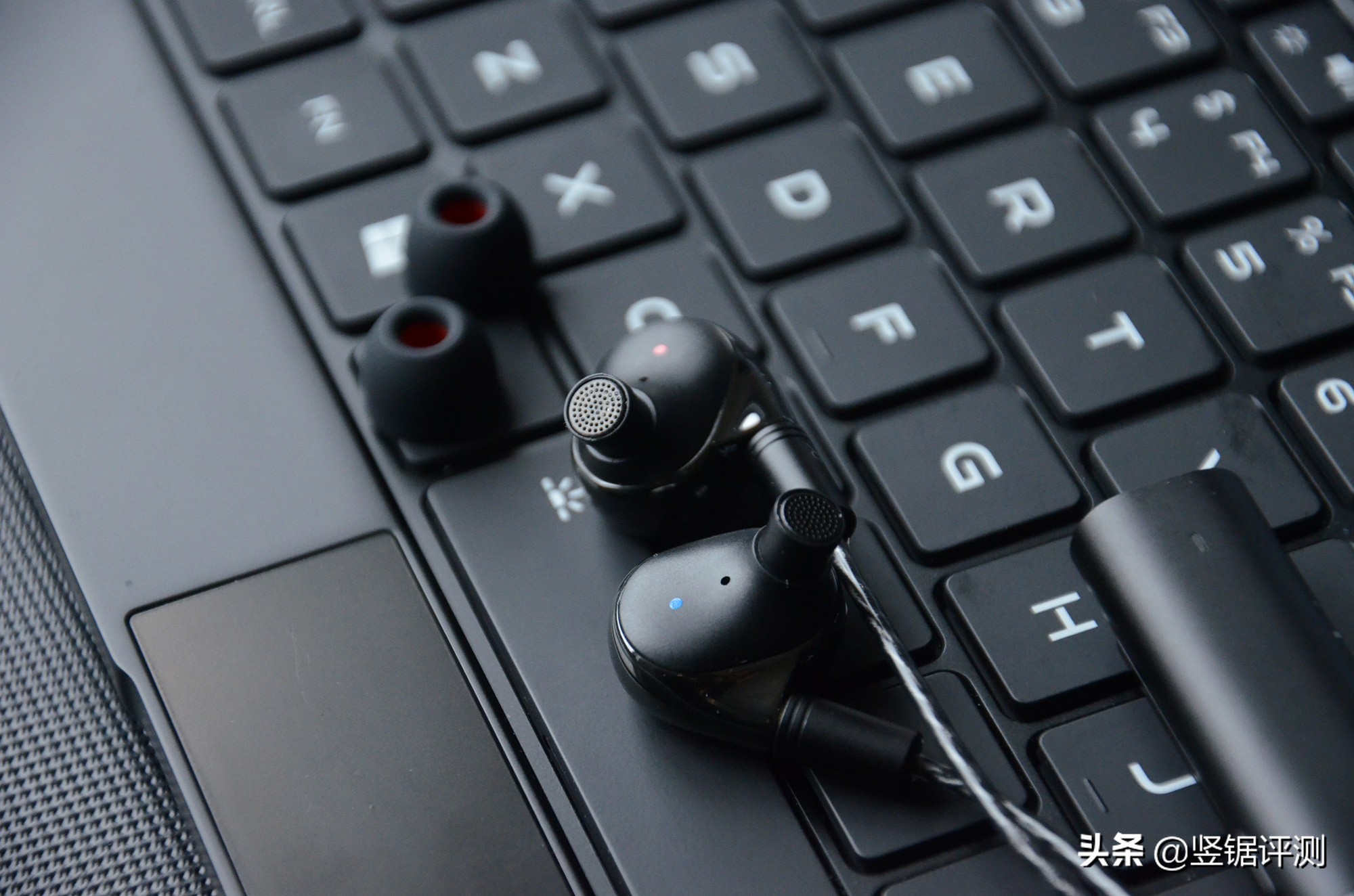 69元小米单动圈耳机评测,小米999元的耳机