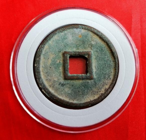 万岁这个称呼是怎么来的,万岁什么时候开始称呼的