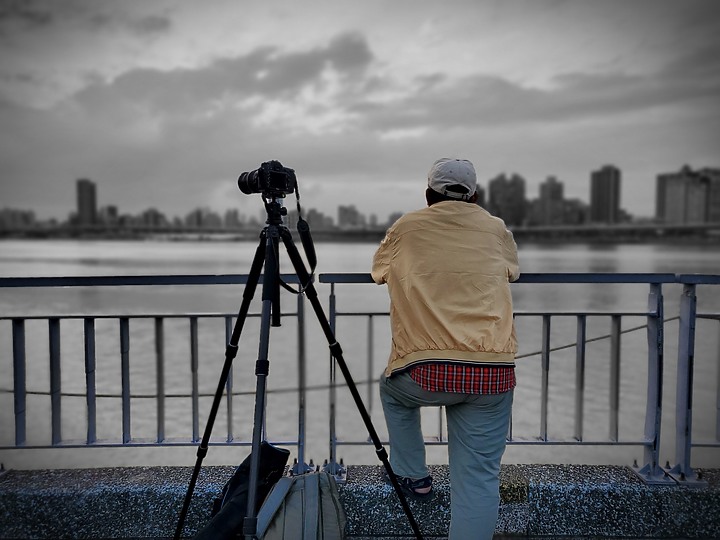 三星GalaxyZFlip评测：吸引目光的不止折叠