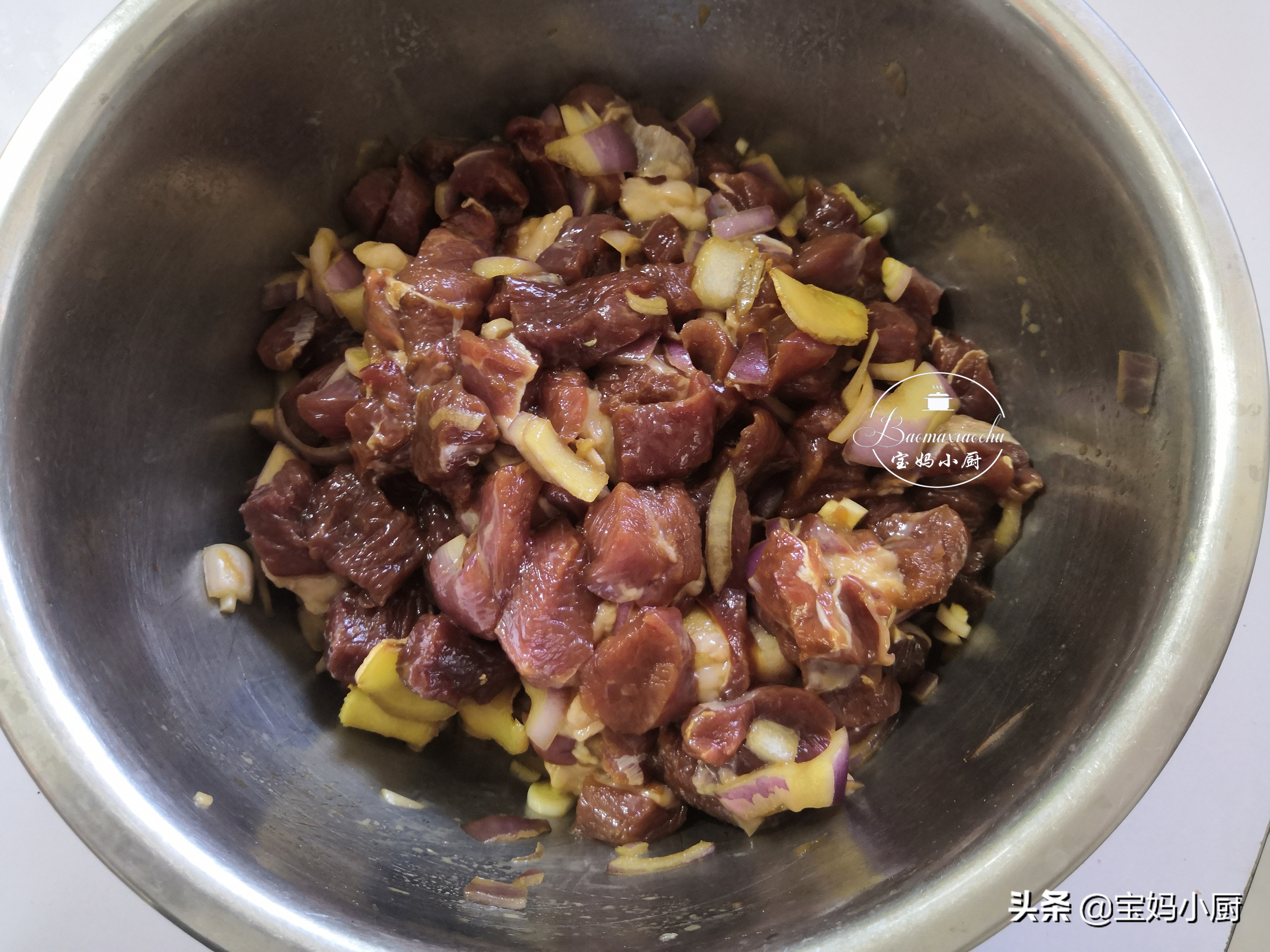 自己在家烤羊肉串怎么个流程,烤羊肉串去腥味最简单最好方法