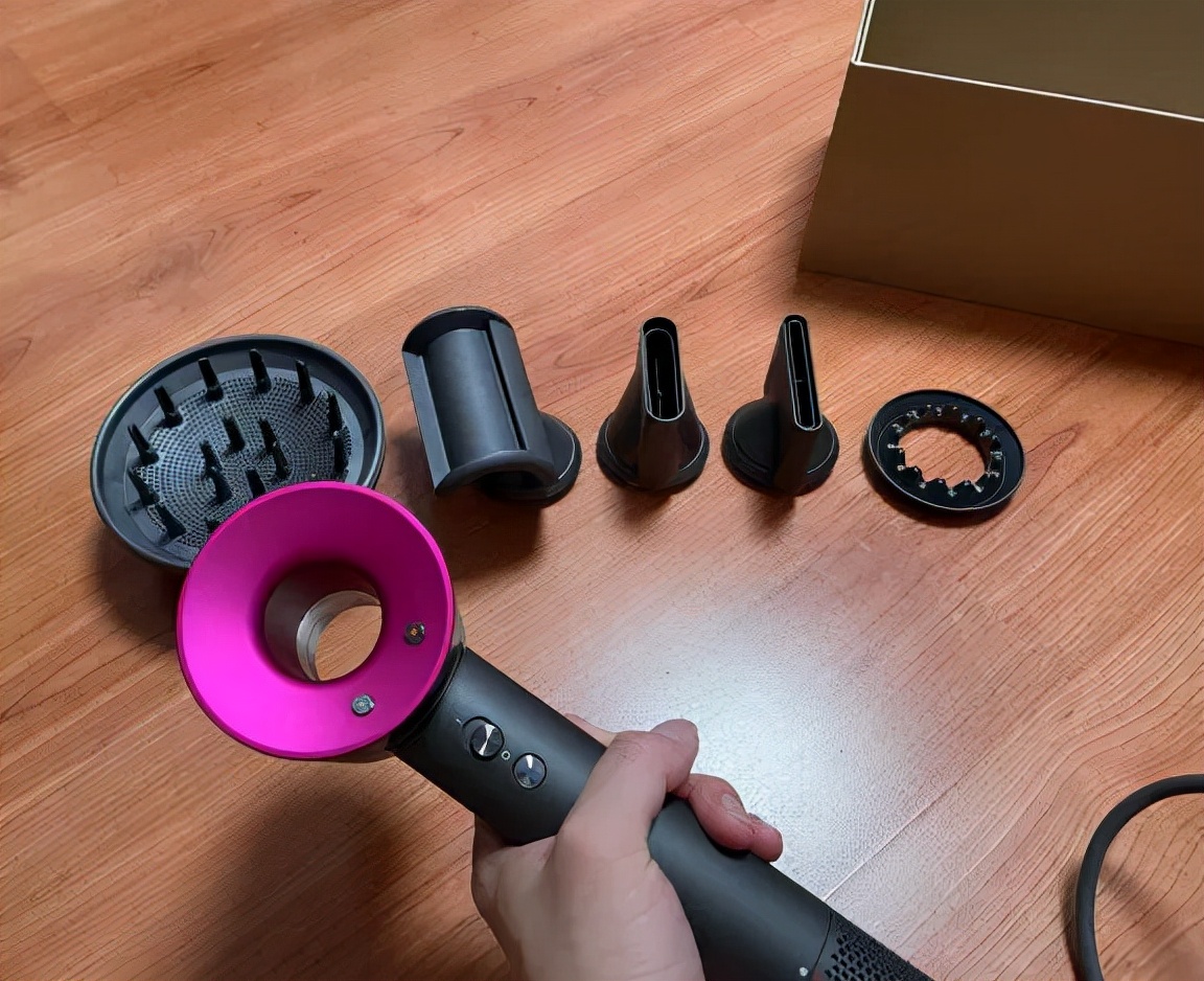 三千多买戴森吹风机,一千块的戴森吹风机是真的吗