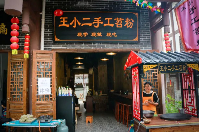 武隆夏季探秘奇特的地缝峡谷,武隆探秘