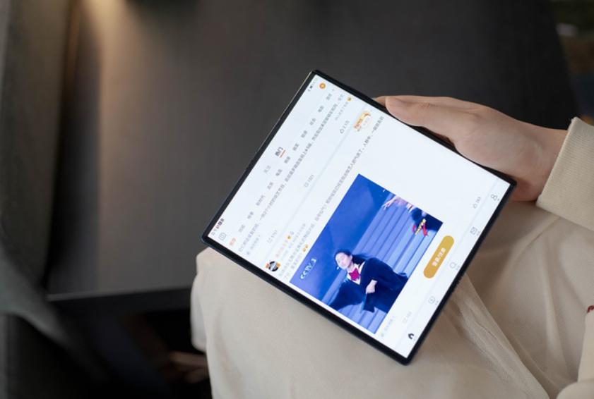 华为matex保护膜是免费更换一次吗,华为mate40pro自带保护膜要不要撕