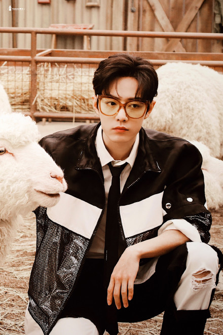 直长发刘海2020流行发型,头发2020流行发型刘海