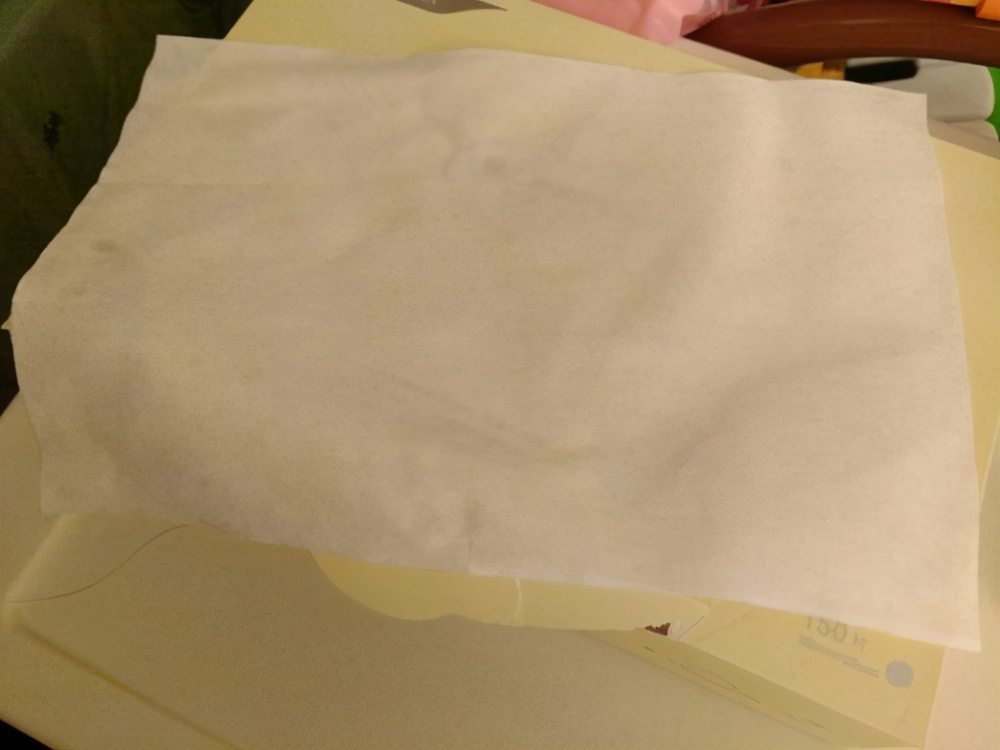 宝宝用湿巾擦屁股的正确方法,为什么用湿巾给宝宝擦屁股会红