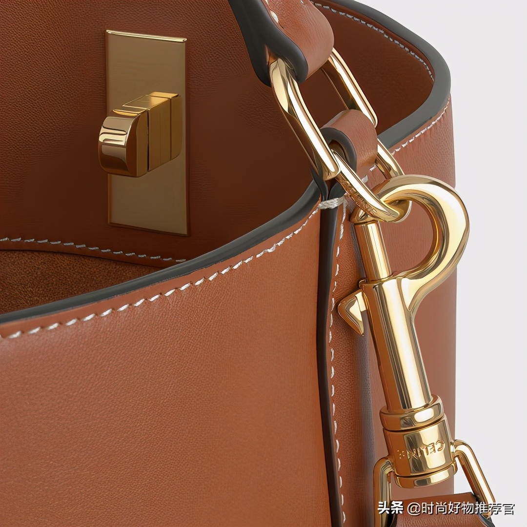 celine标志印花横款手袋,celine新款牛皮革手袋