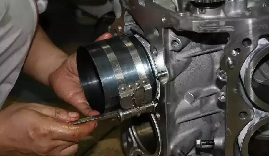 改装潜力大无边!感谢丰田VVT-I!锐志2.5L蜕变3.0!