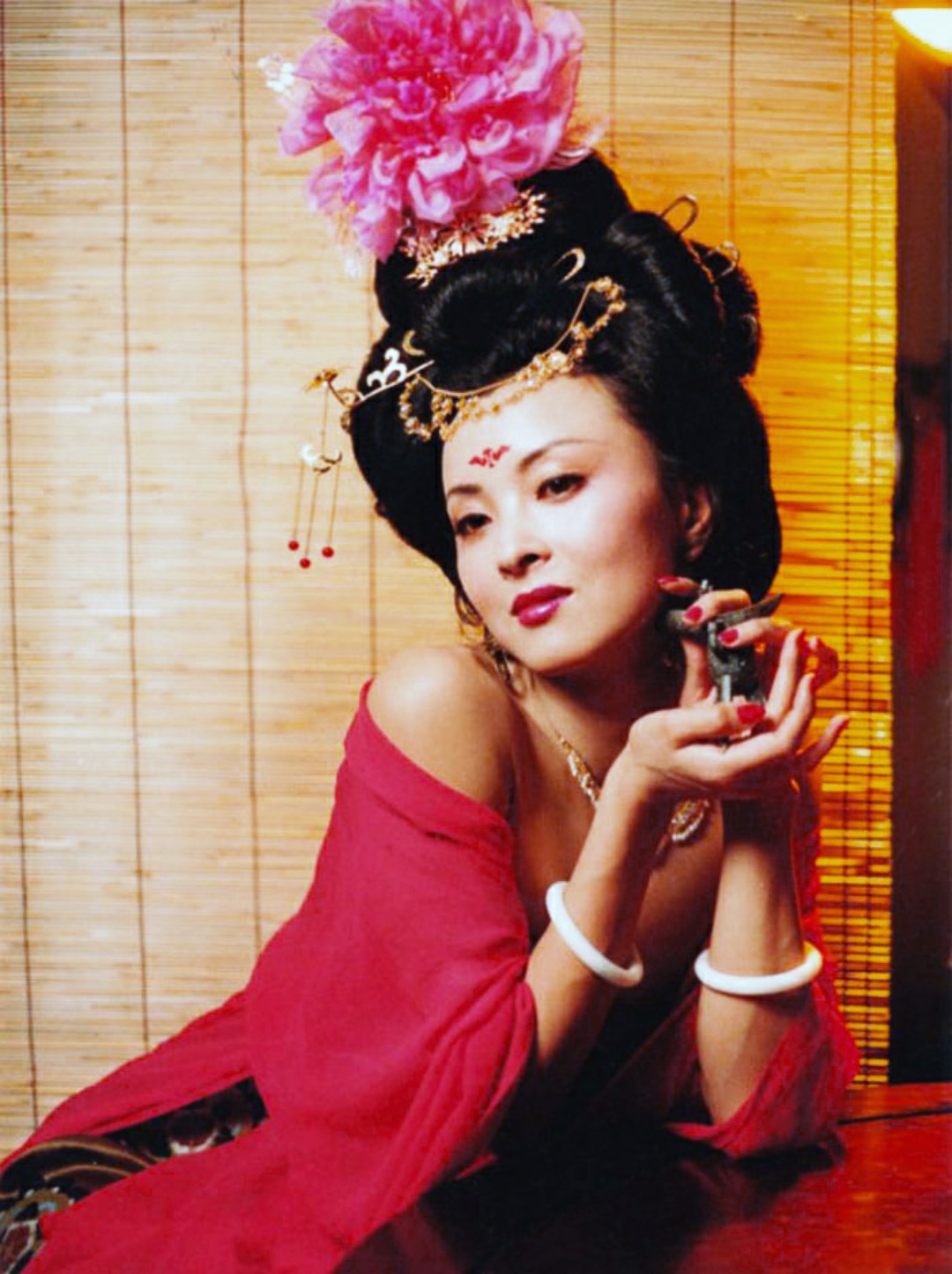 90年代女歌手林芳兵,林芳兵周洁哪个更美