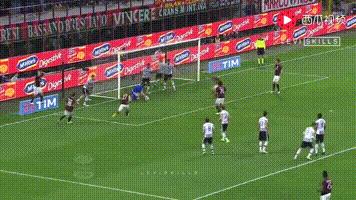 世界足坛十大奇怪破门阵,足坛十大门将扑出任意球前五名