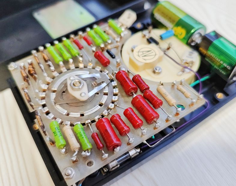 无线电爱好者的第一块表！曾经的一代王者500万用表的前世今生