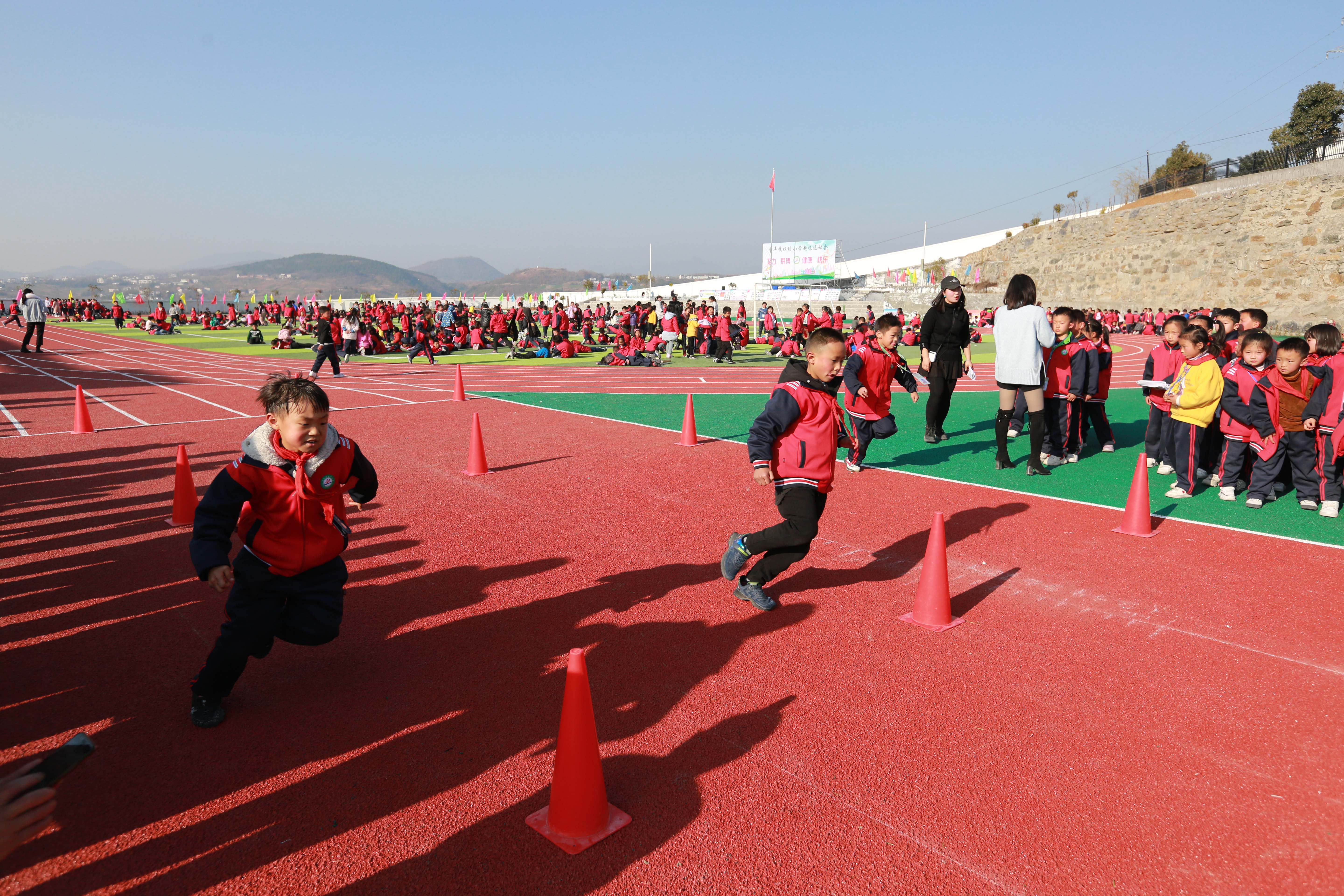 十堰市竹山小学,湖北十堰小学足球