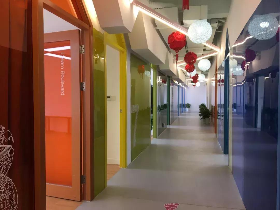 相伴9年风雨同舟砥砺前行,相伴2018