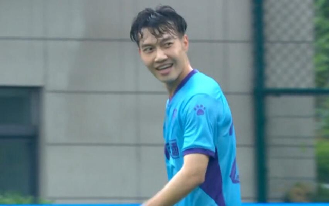 足协杯乌龙报道,足协杯赛场爆笑一幕