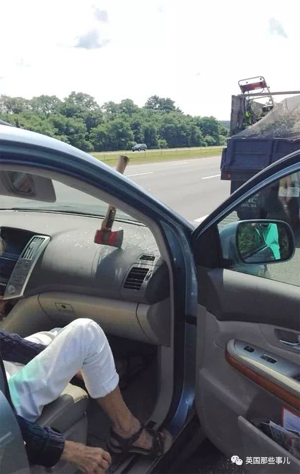 角磨机普通砂轮片爆炸,角磨机砂轮片炸了