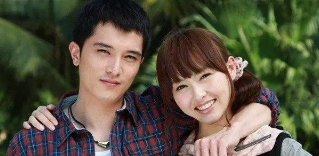 邱泽六字回应与唐嫣昔日恋情,邱泽对唐嫣和罗晋评价