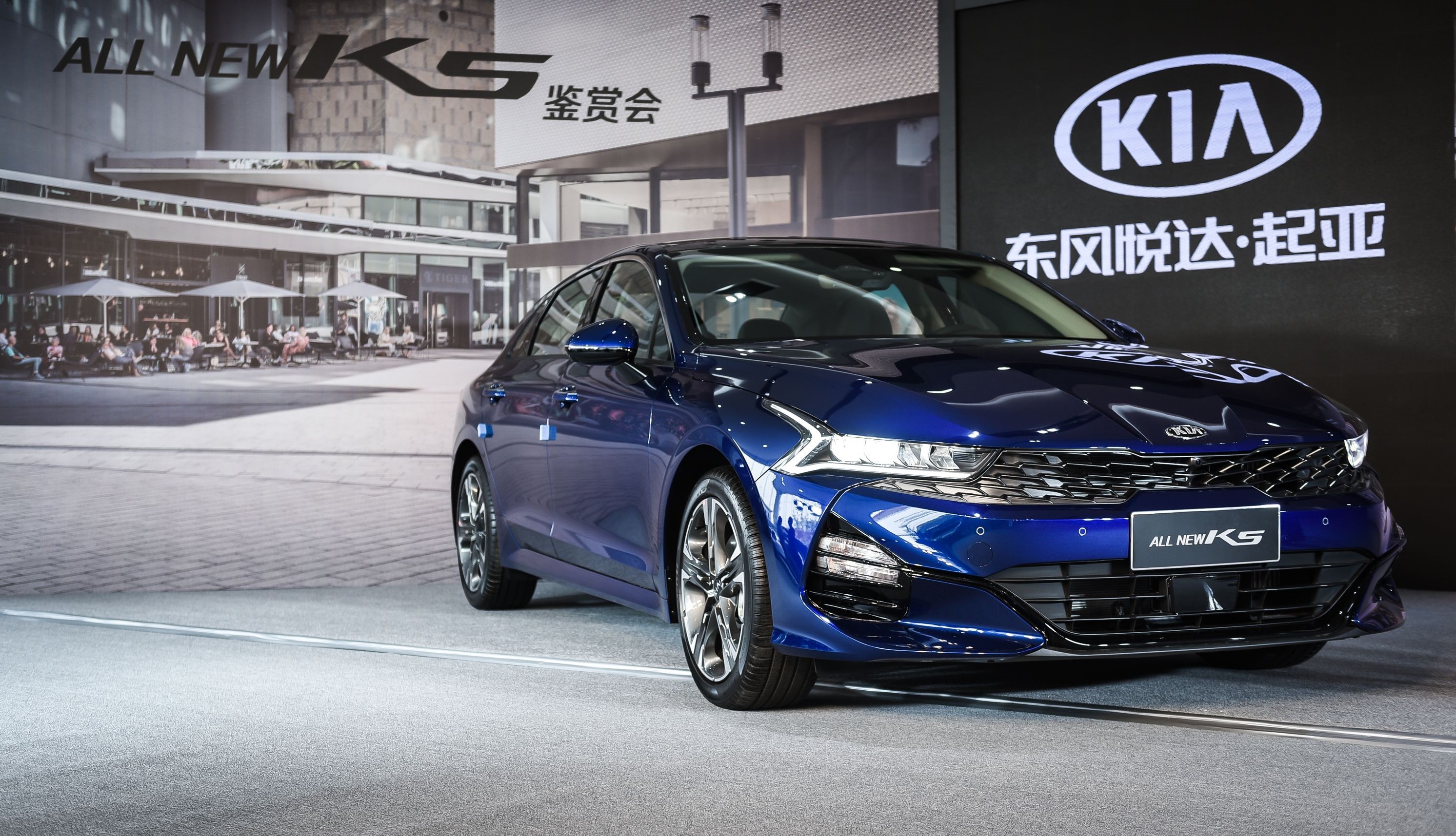 二手起亚k5百公里油耗是多少,起亚k5凯酷2022款换标油耗